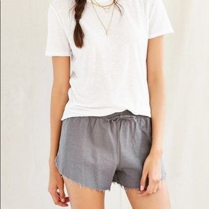 URBAN OUTFITTERS brown linen shorts size medium